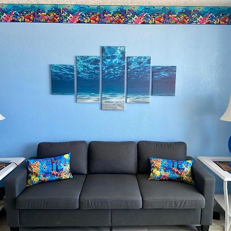 Ocean Breeze - Direct Ocean Front-Pool Is Open Apartman Daytona Beach Kültér fotó