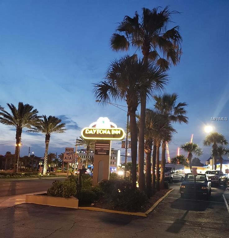 Ocean Breeze - Direct Ocean Front-Pool Is Open Apartman Daytona Beach Kültér fotó