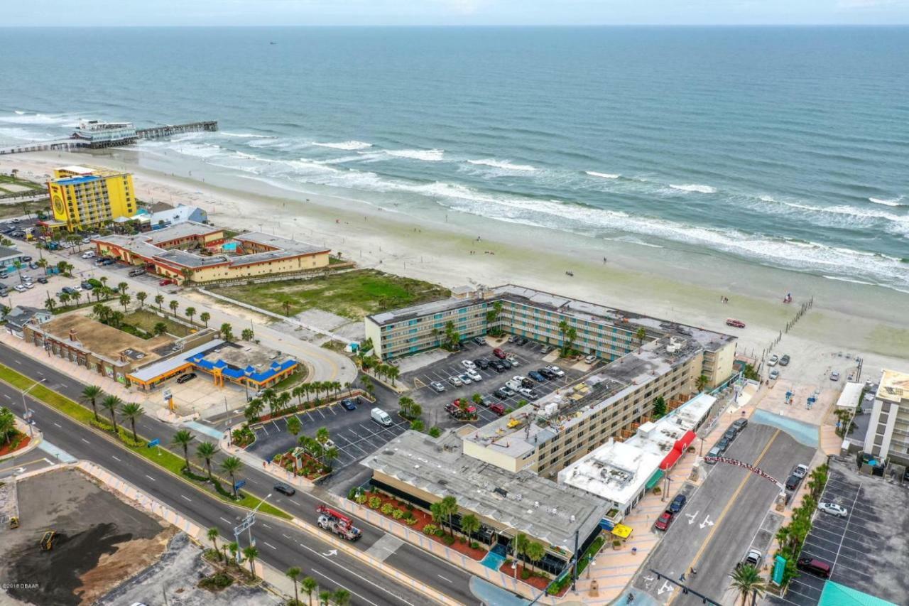Ocean Breeze - Direct Ocean Front-Pool Is Open Apartman Daytona Beach Kültér fotó